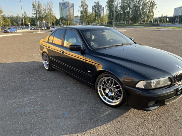 BMW 5 серии, 2002г, задний привод, автомат
