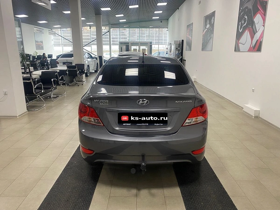 Hyundai Solaris, 2013г., передний привод, механика