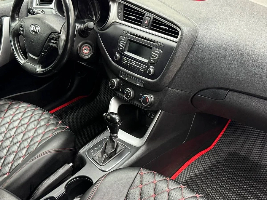 Kia Ceed, 2018г., передний привод, автомат