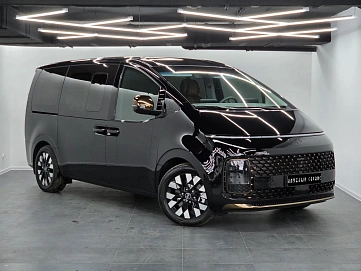 Hyundai Staria, 2024г, полный привод, автомат
