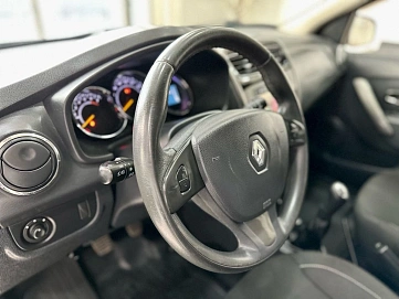 Renault Sandero, 2017г, передний привод, механика