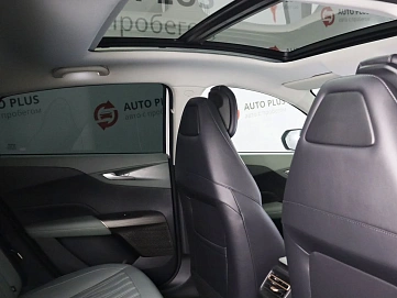 Changan Lamore, 2024г, передний привод, робот