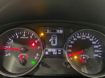 Nissan Qashqai, 2011г, передний привод, механика