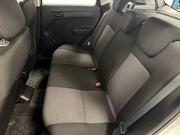 Suzuki Vitara, 2015г, передний привод, автомат