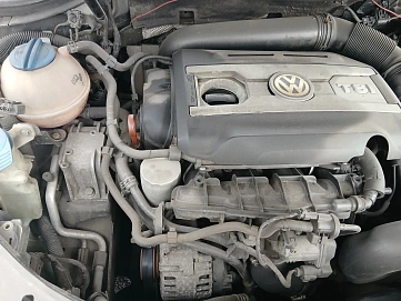 Volkswagen Passat, 2010г, передний привод, робот