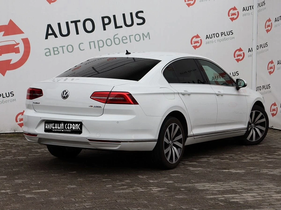 Volkswagen Passat, 2016г., передний привод, робот