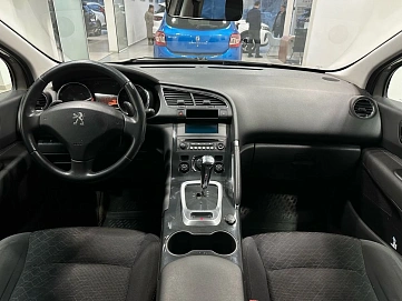 Peugeot 3008, 2014г, передний привод, робот