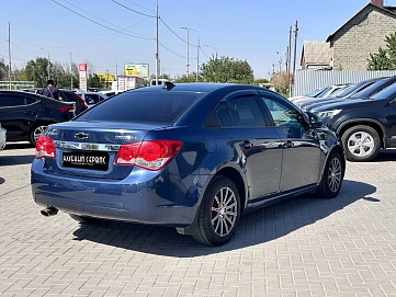 Chevrolet Cruze, 2011г, передний привод, механика