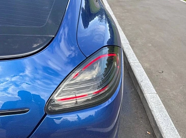Porsche Panamera, 2011г, полный привод, робот