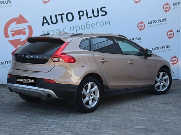 Volvo , 2014г., передний привод, автомат