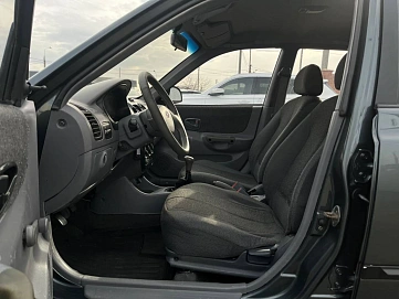 Hyundai Accent, 2009г, передний привод, механика