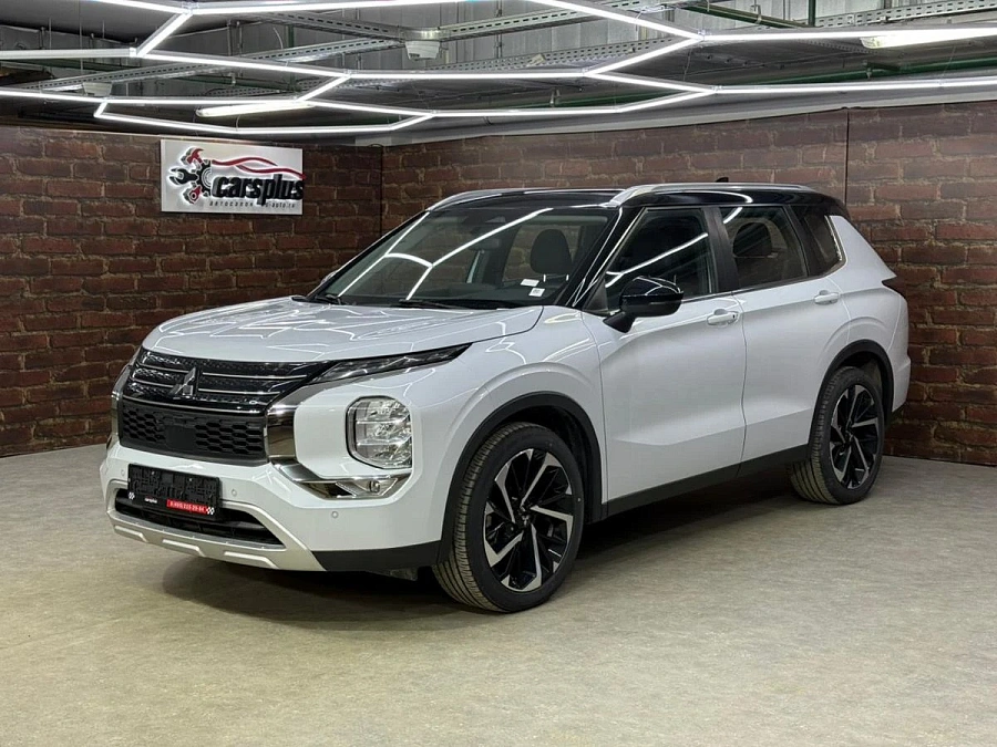 Mitsubishi Outlander, 2023г., полный привод, вариатор