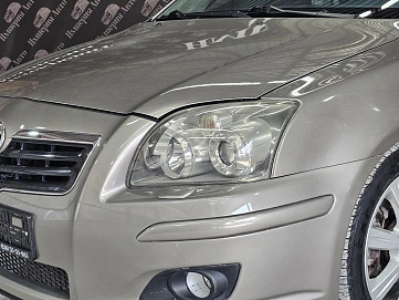 Toyota Avensis, 2006г, передний привод, автомат