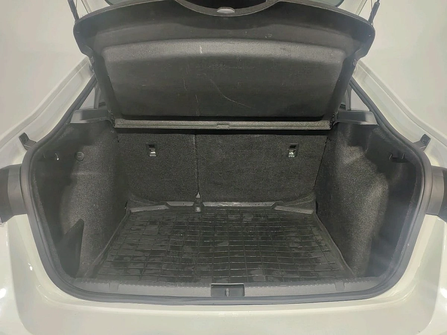 Skoda Rapid, 2021г., передний привод, робот