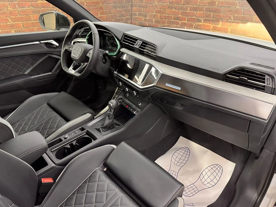Audi Q3, 2025г., полный привод, робот