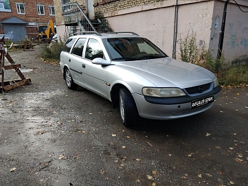 Opel Vectra, 1998г, передний привод, механика