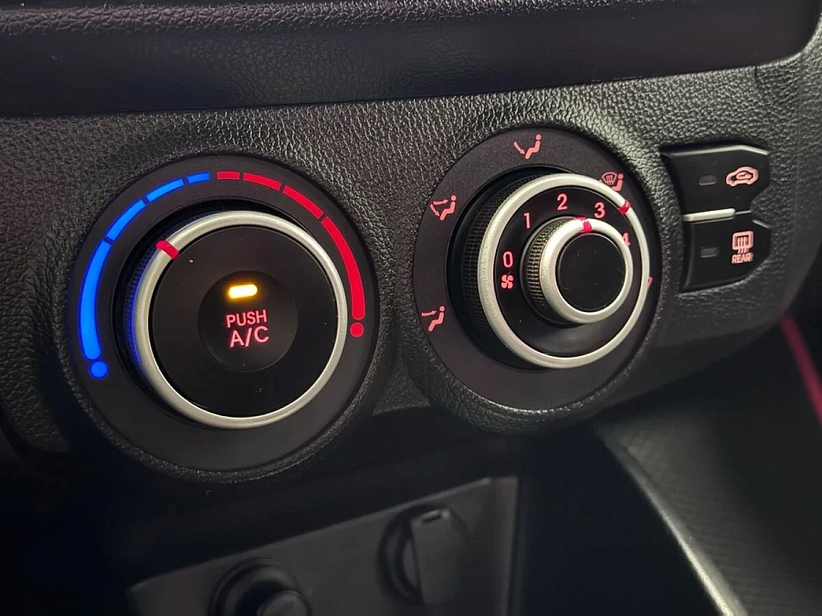 Kia Rio, 2012г., передний привод, автомат