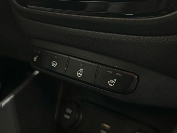 Hyundai Solaris, 2021г, передний привод, автомат