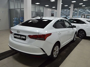 Hyundai Solaris, 2020г, передний привод, автомат