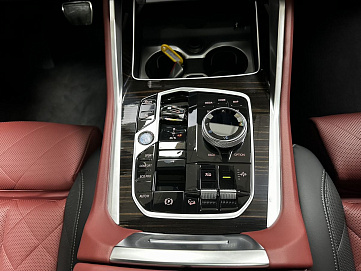BMW X6, 2024г, полный привод, автомат