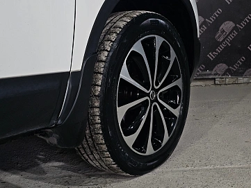 Nissan Qashqai, 2012г, передний привод, вариатор