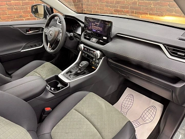 Toyota RAV4, 2025г, полный привод, вариатор