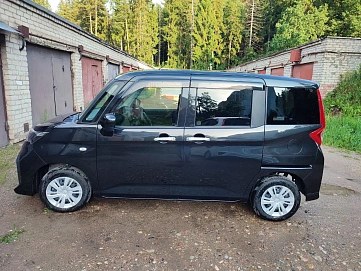 Toyota Roomy, 2021г, передний привод, вариатор