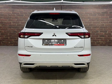 Mitsubishi Outlander, 2023г, полный привод, вариатор
