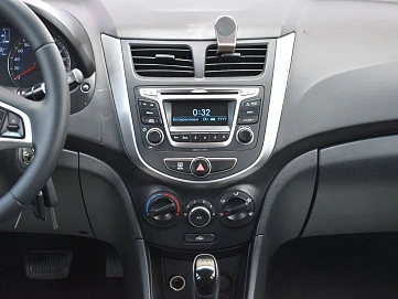 Hyundai Solaris, 2016г, передний привод, автомат