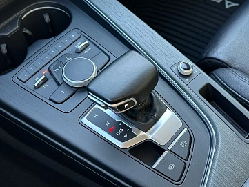 Audi A5, 2019г, передний привод, робот