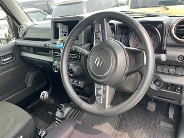 Suzuki Jimny, 2020г, полный привод, механика