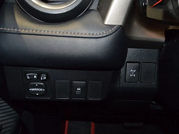 Toyota RAV4, 2014г., полный привод, вариатор