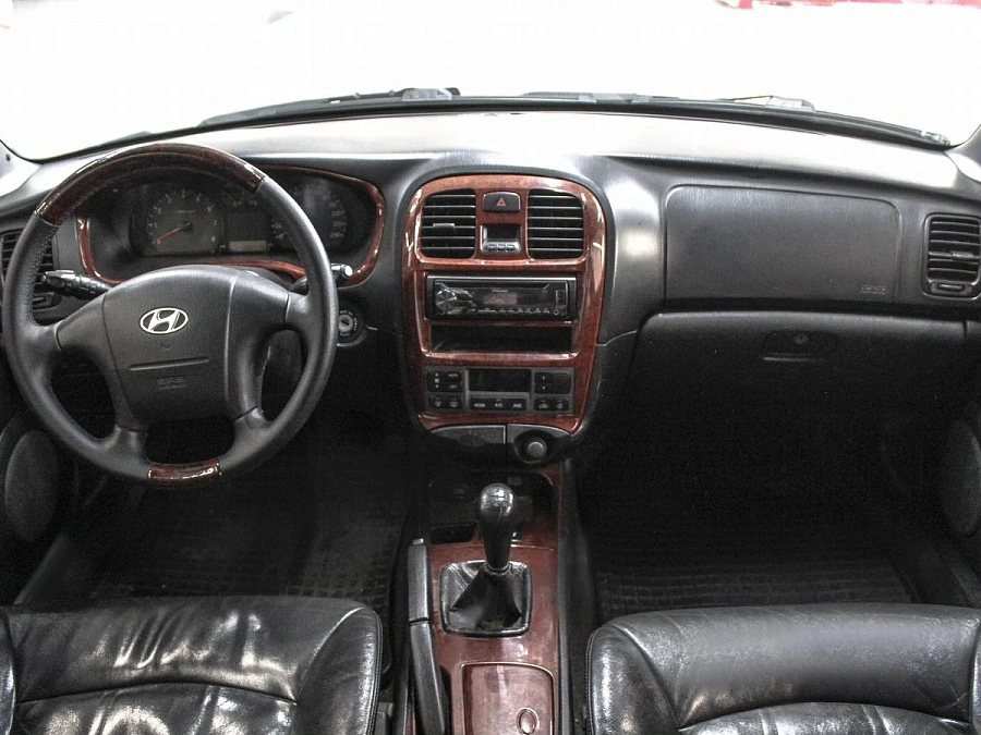 Hyundai Sonata, 2008г., передний привод, механика