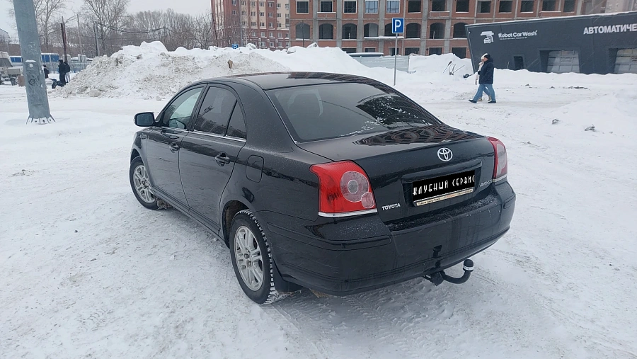 Toyota Avensis, 2008г., передний привод, механика