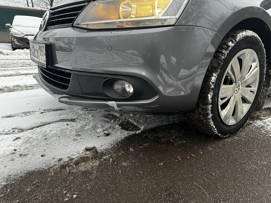 Volkswagen Jetta, 2012г., передний привод, робот