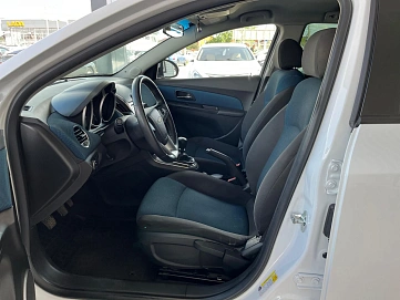Chevrolet Cruze, 2013г, передний привод, механика