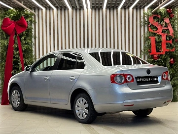 Volkswagen Jetta, 2008г, передний привод, автомат