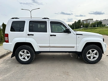 Jeep Cherokee, 2011г, полный привод, автомат