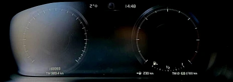 Volvo XC40, 2020г, полный привод, автомат