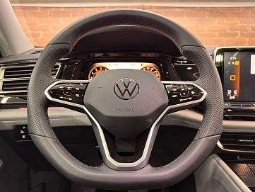 Volkswagen Teramont, 2023г, полный привод, робот