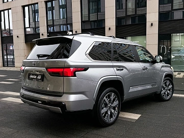 Toyota Sequoia, 2025г, полный привод, автомат