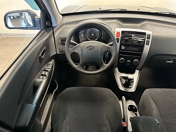Hyundai Tucson, 2008г, передний привод, механика