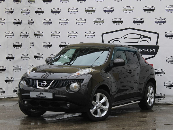 Nissan Juke, 2011г., передний привод, вариатор