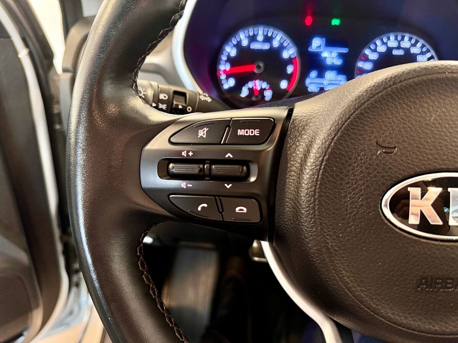 Kia , 2020г., передний привод, автомат