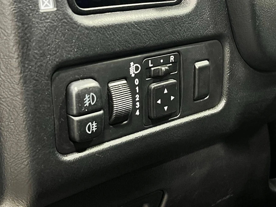 Mitsubishi Space Star, 2004г., передний привод, автомат