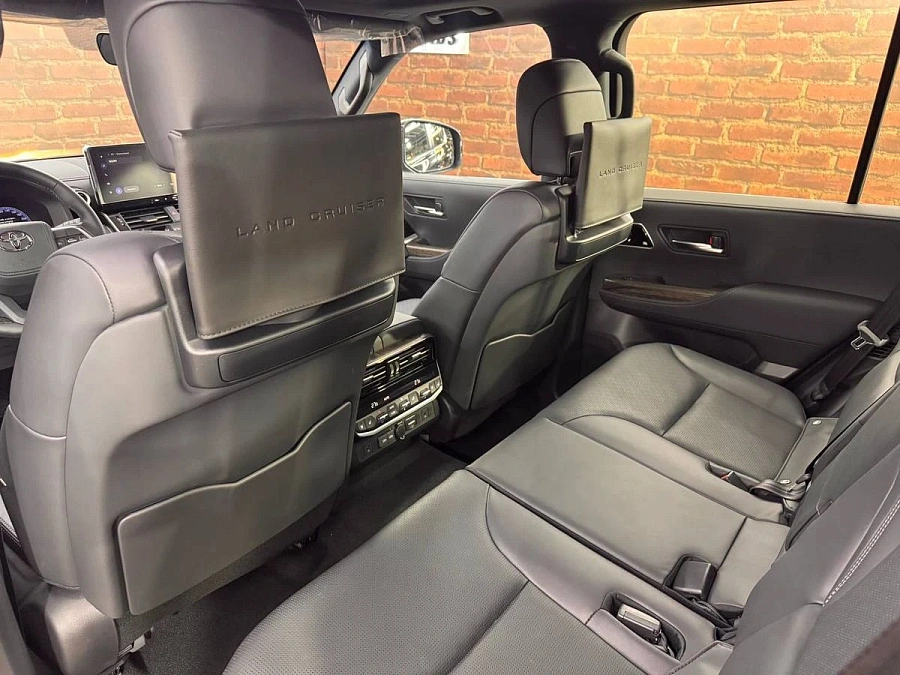 Toyota Land Cruiser, 2025г., полный привод, автомат