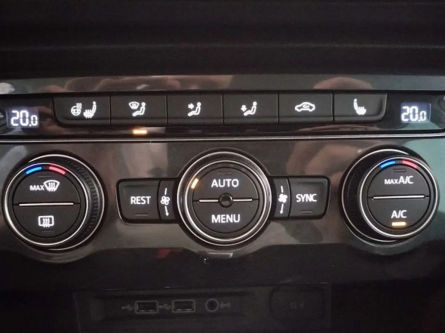 Volkswagen , 2019г., передний привод, автомат