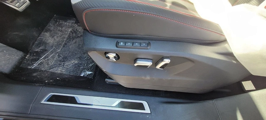 Volkswagen Teramont, 2026г., полный привод, робот