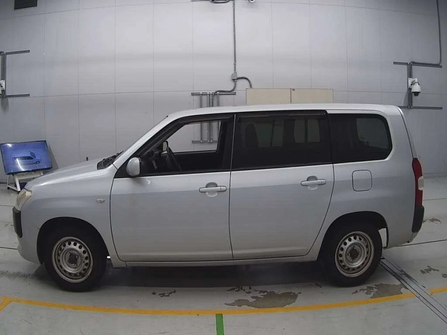 Toyota Probox, 2014г., передний привод, вариатор