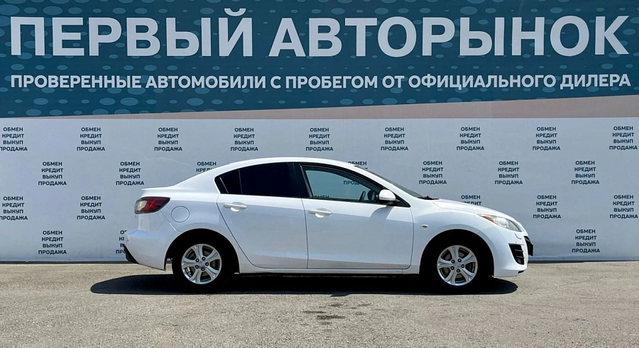 Mazda 3, 2010г., передний привод, автомат
